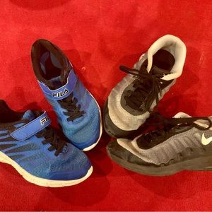 2 pair Boy’s Play Sneakers Size 1 Blue Fila & 13.5 Black Silver Nike